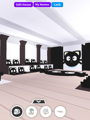 Expandable Friendly Home