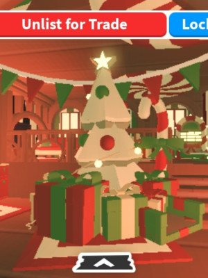 Маленький красивый Новогодний домик!