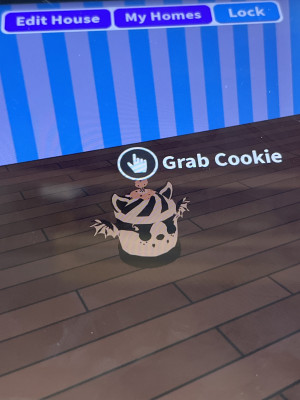 дам дом с cookie Jar