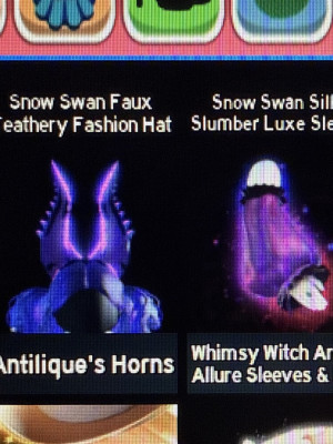 Antilique's Horns and Whimsy Arcane Alture Sleeves & Ring